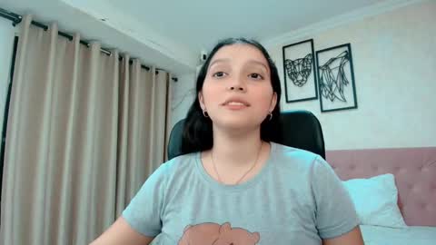 Sarahs Room online show from March 25, 12:17 am