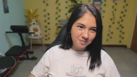 Mia  Wednesday to Sunday 730 am to 1030 am Colombian Hour D online show from January 14, 5:26 am