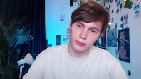 Snapshot of littlesadcabbage chatting on September 16, 10:46 pm Sonnenschein online show from September 16, 10:46 pm