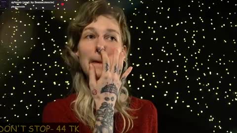 Niki  free tg channel with some photos gifs and info about streams  online show from March 30, 6:19 pm