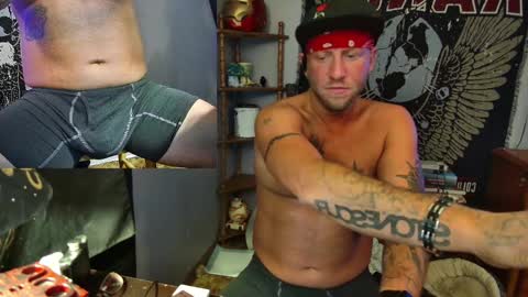 livingpuddle online show from February 21, 8:27 pm