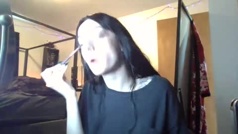 Liv Mirage online show from March 7, 8:11 pm