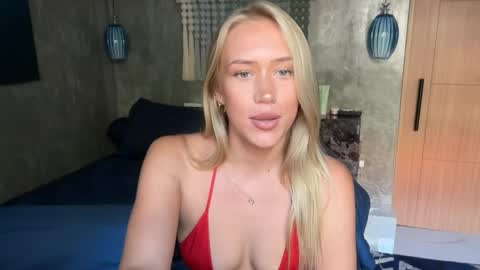 olivia online show from April 9, 6:19 am