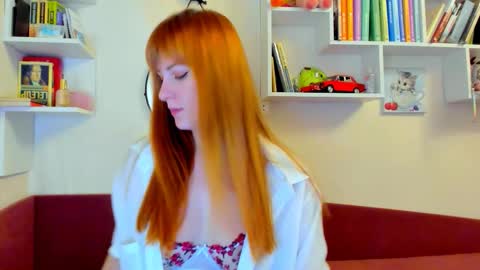 liya_gorgeous online show from November 3, 8:43 pm