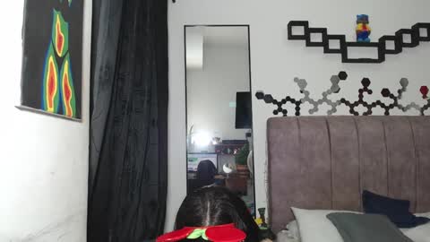 Liza Thurner online show from December 4, 1:52 am