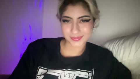 Lizeth online show from February 23, 3:45 am