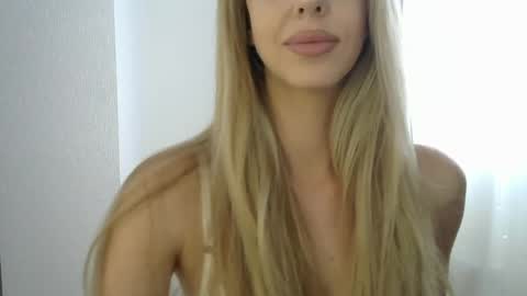 LizaSweetyy online show from June 1, 12:17 pm