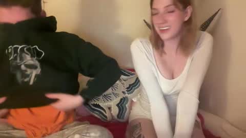 lizbbg online show from February 6, 2:26 am