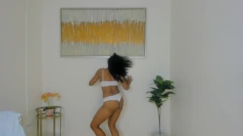 Lizza  online show from November 9, 1:47 pm