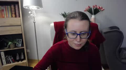 Lizzy online show from March 16, 5:44 am