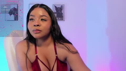 lizzyponcee online show from September 10, 4:46 am