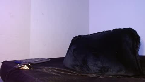 lliamm 2 online show from September 29, 7:07 am