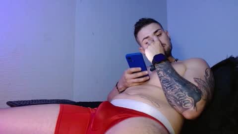 lliamm 2 online show from September 10, 5:41 am