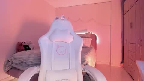 Kloe see you 28-11  to celebrate my birthday online show from October 31, 10:10 pm