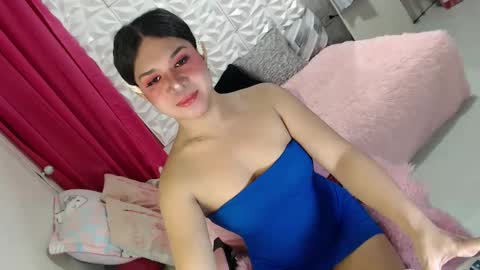 Snapshot of lobotara69 chatting on February 24, 9:31 pm Thea online show from February 24, 9:31 pm