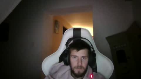 lobo online show from October 7, 11:23 pm