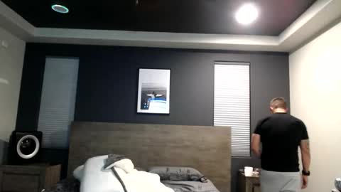 lockedin828 online show from February 18, 4:01 am