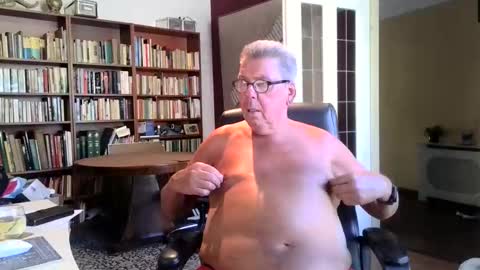 Loebet online show from April 25, 2:25 pm