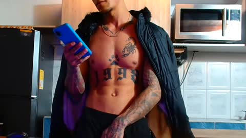 Logan online show from November 16, 2:02 am