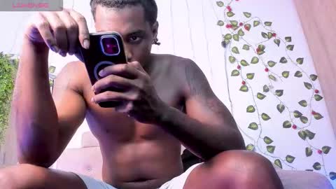 LOGAN DRAKE online show from January 11, 4:07 am