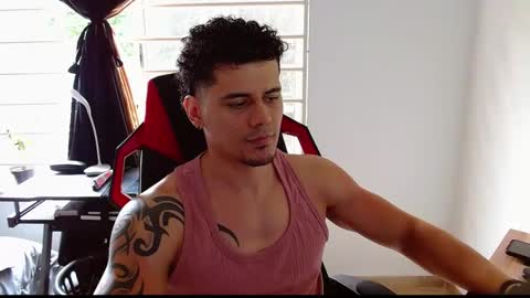 Loganandrwz online show from February 9, 8:11 pm