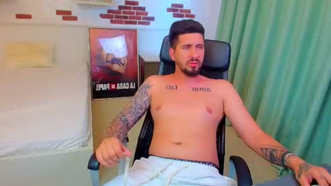 LoganStroud online show from July 9, 10:19 am