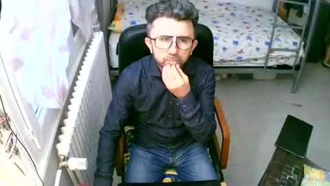 lokoum39 online show from February 1, 4:37 pm