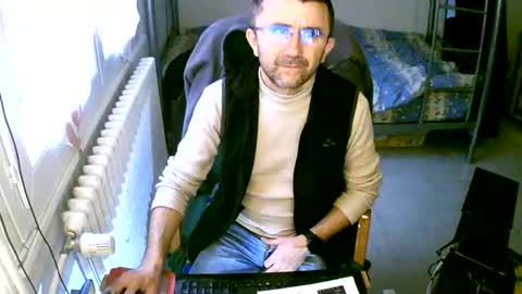 lokoum39 online show from December 7, 11:56 am