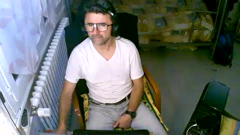 lokoum39 online show from September 23, 6:47 pm