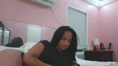 lola52990 online show from October 17, 5:00 am