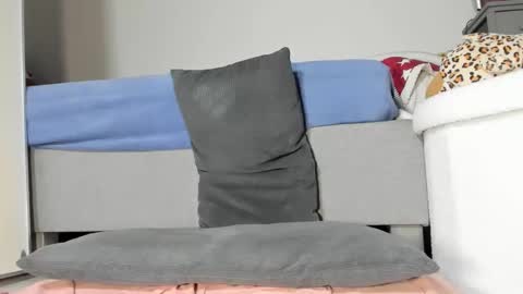 lola_belgium online show from September 25, 6:04 pm