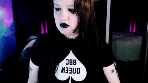 Lola Chi online show from January 9, 10:15 pm