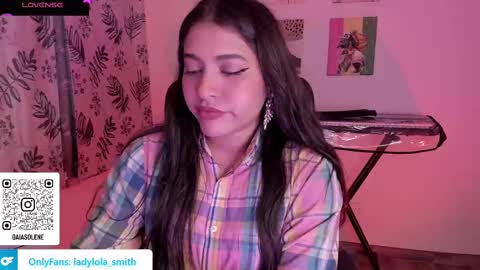 lolaasmith_21 online show from March 10, 4:07 am