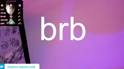 lolaasmith_21 online show from January 30, 11:45 pm