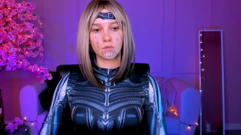 Snapshot of lolalemona chatting on December 15, 1:32 pm lolalemona online show from December 15, 1:32 pm