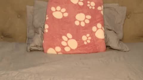 Lola online show from October 4, 10:29 pm