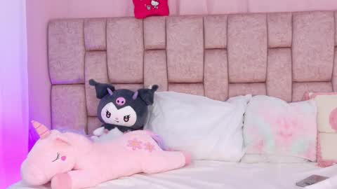 Lola online show from January 11, 5:52 pm