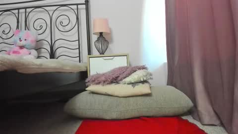 Lolla online show from January 13, 6:32 am