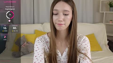 Snapshot of lolly_monica chatting on December 13, 5:38 am Monica online show from December 13, 5:38 am