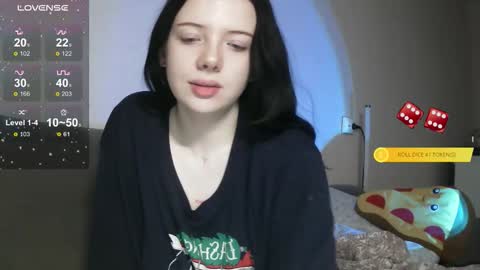 Lilly online show from December 14, 8:04 pm