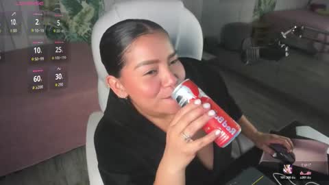 loly_marce online show from March 3, 8:49 pm