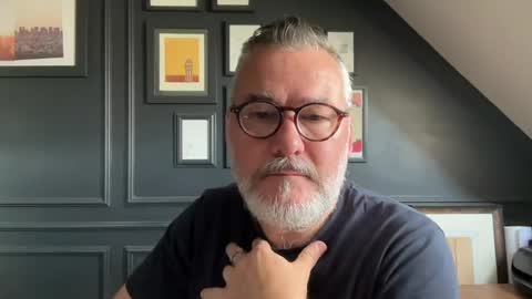 EnglishBear online show from June 19, 10:54 am