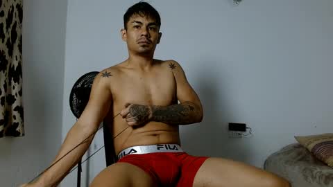 lonelydick2002 online show from April 7, 7:10 am