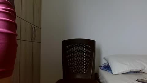 lonelydick2002 online show from February 18, 9:10 am