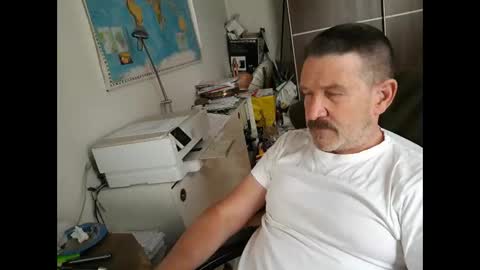 lookercgn online show from December 2, 12:24 pm