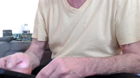 looking469 online show from April 9, 4:56 pm