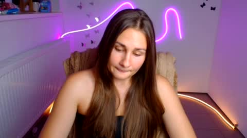 Lora online show from August 7, 11:52 am