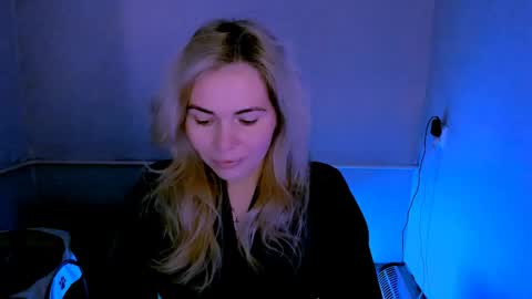 Lora online show from April 17, 2:25 am