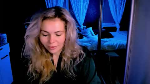 Lora online show from November 19, 2:33 am