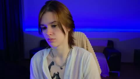 Lora online show from June 9, 2:28 pm